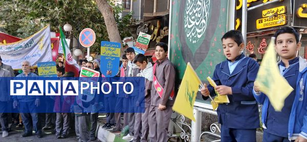 حضور پرشور مردم در راهپیمایی ۱۳ آبان طرقبه
