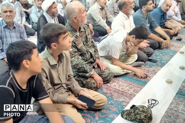  نماز جمعه در صحن مطهر امامزاده جعفرابن موسی الکاظم پیشوا