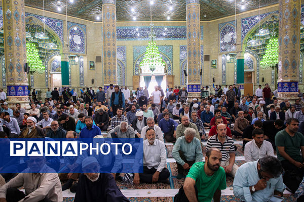 نماز عید قربان در مسجد مقدس جمکران