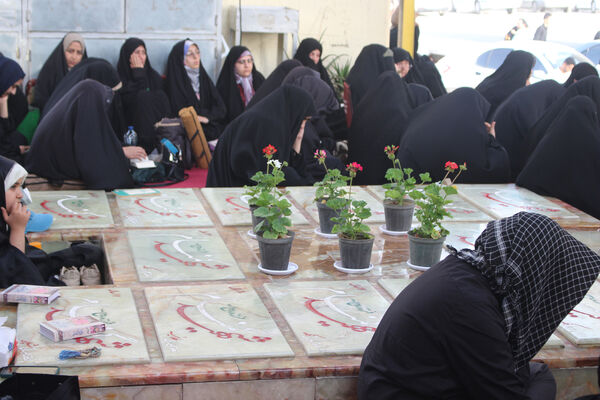 زمزمه عاشقانه دعای عرفه در یادمان 14 شهید گمنام کوه خضر نبی(ع)