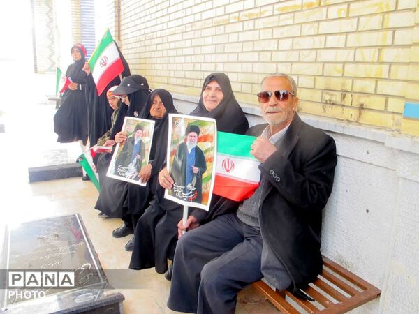 دسته عزاداری اربعین شهادت رهبر معظم انقلاب و دانش‌آموزان شهید میناب در شهرکیان