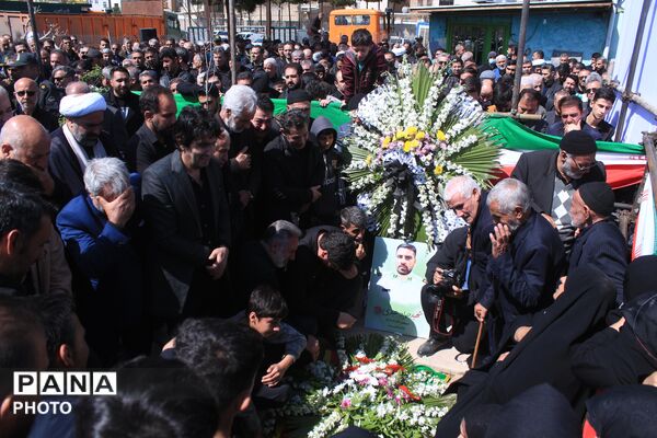 تشییع پیکر شهید سرگرد «جواد عبدی» در حملات آمریکایی - صهیونی