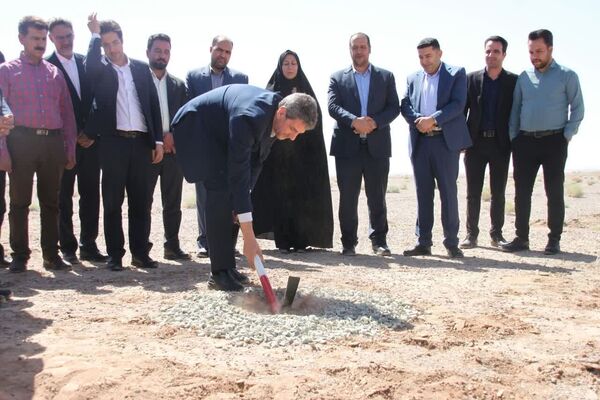 آیین بهره‌برداری از کندرو اصفهان به حبیب آباد 