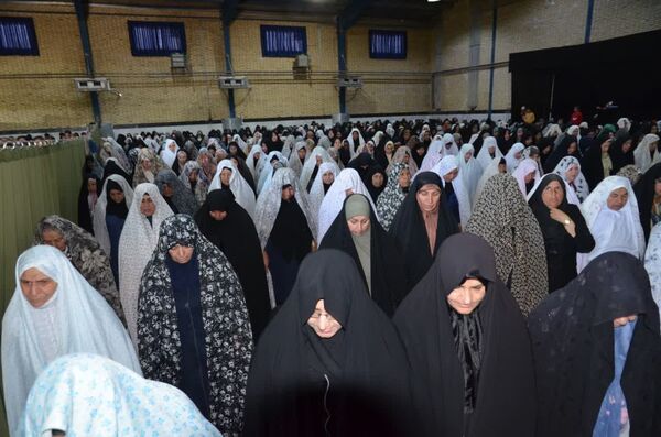 اقامه آخرین نماز جمعه ماه مبارک رمضان با حضور چشمگیر مردم گچساران