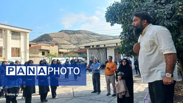 آموزش رژه نظامی برای دختران فاطمی