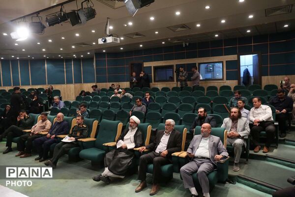 نشست خبری تشریح برنامه های سپاه و بسیج قم در هفته دفاع مقدس