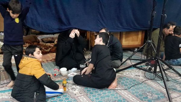 معتکفین با خانواده های خود دیدار کردند 