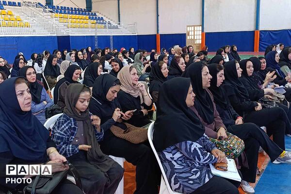 شور و نشاط ورزشی دانش‌آموزان دختران خراسان شمالی در قاب اختتامیه تابستانی