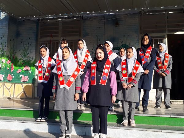 جشن روز پرستار و ولادت حضرت زینب(س) در دبستان نیایش 2