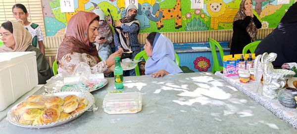 برپایی بازارچه کسب و کار در دبستان غیردولتی مهرو ماه آشخانه 