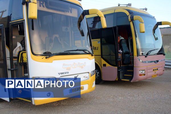 شور و شعور زائران در راه مرقد نورانی امام خمینی (ره)