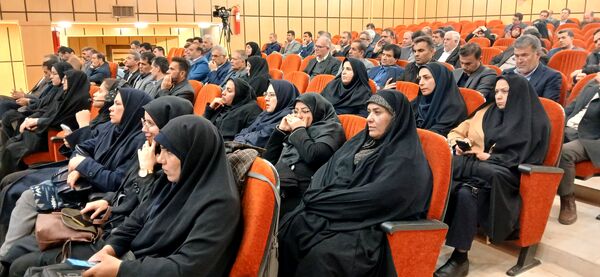 نشست شورای اداری استان چهارمحال و بختیاری با حضور وزیر آموزش و پرورش 