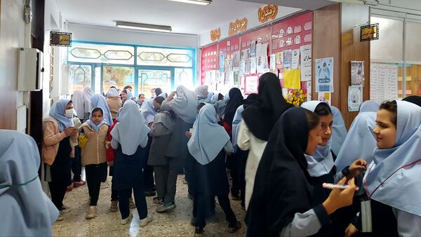 انتخابات شورای دانش آموزی دبستان دخترانه فرهنگیان ۲ 