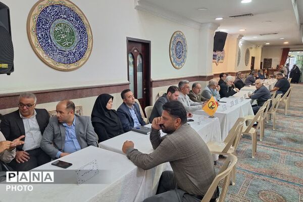 میز خدمت مدیر آموزش و پرورش شهرستان پردیس به مناسبت هفته دولت