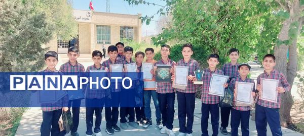 جشن باشکوه تجلیل از 400 نفر برتر حوزه پرورشی و تربیت‌بدنی در شهرستان بختگان