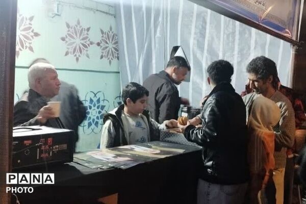 برپایی موکب فرهنگیان و دانش‌آموزان در تجمعات خونخواهی رهبر شهید