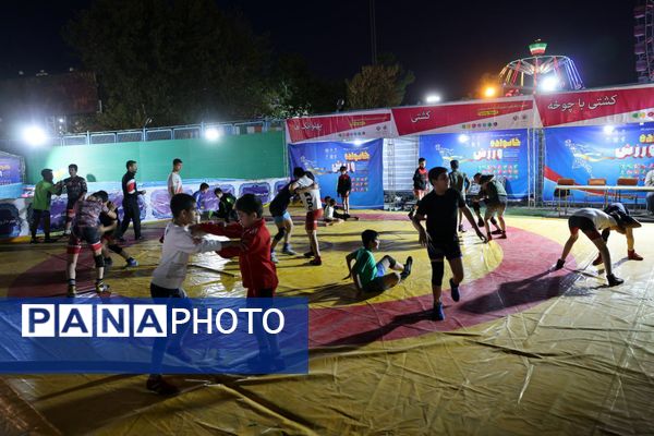 دومین جشنواره خانواده ورزشی در مشهد