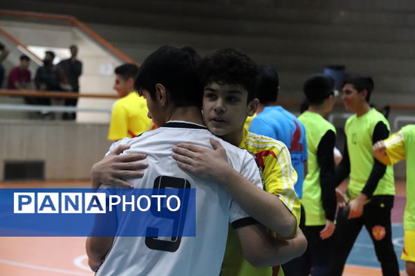 مسابقات فوتسال المپیاد ورزشی سمپاد با قهرمانی تهران به کار خود پایان داد