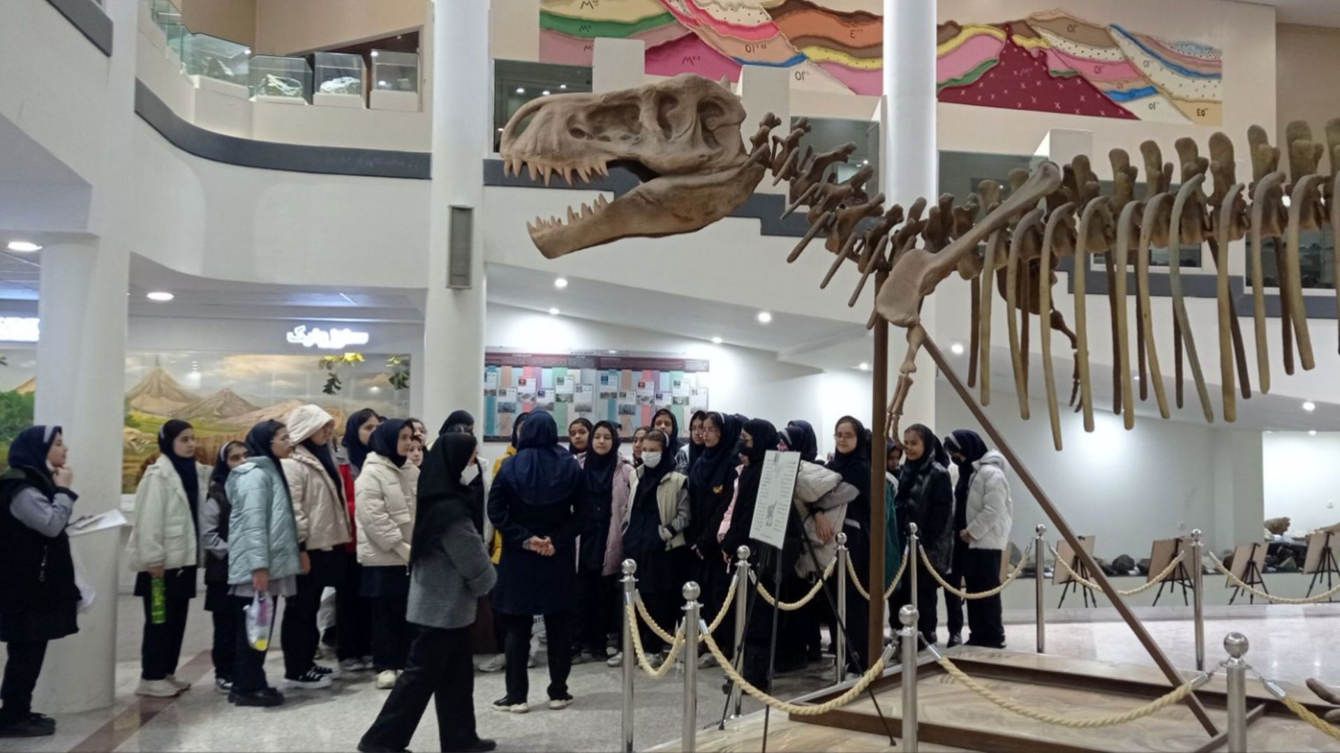 بازدید مدرسه ساره از پارک موزه علوم زمین