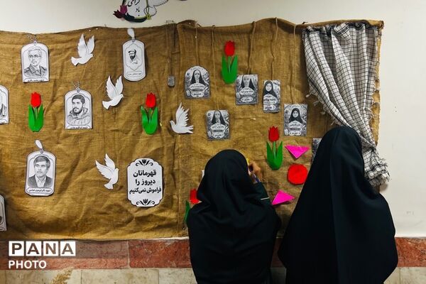 برپایی محفل انس با قرآن و قرائت سوره مبارکه فتح در مدارس شهرستان فیروزکوه