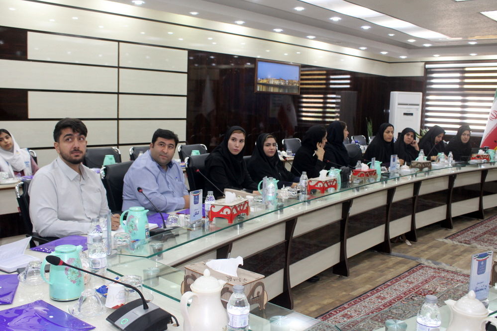 کارگاه آموزشی آشنایی با قانون و آیین‌نامه رسیدگی به تخلفات اداری در بوشهر