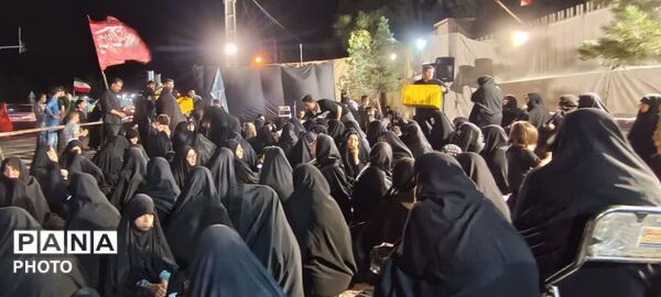 خدمت رسانی موکب مردمی شهید یزدانیان به اجتماعات شبانه اهالی روستای ورجان قم 