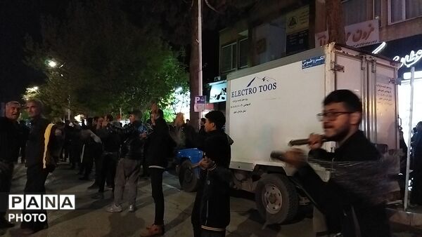 دسته عزاداری روستای اردمه در مراسم چهلم رهبر شهید و شهدای میناب در حسینیه امام 