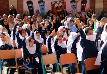 آغاز یادگیری من ، جشن شکوفه‌های پاکدشتی 