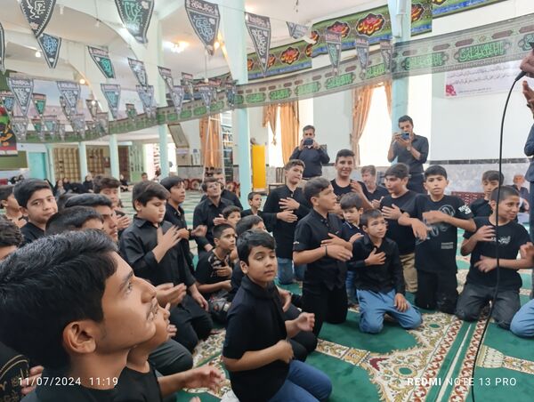 سوگواره احلی من العسل نوجوانان عاشورایی شهر آشخانه 