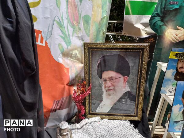 قاب‌های ماندگار از قرارگاه فرهنگی منطقه ۱۰ در هفته معلم 