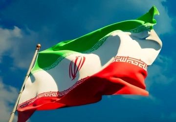 چرا با آمریکا آشتی نمیکنیم که مشکلات کشورمون حل بشه؟