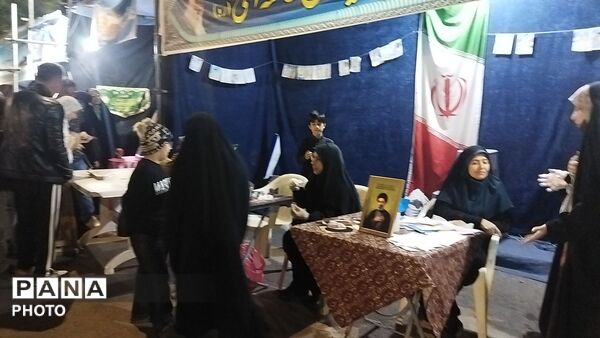 موکب محبان مهدوی برای هفتاد و پنجمین شب میزبان کودکان نیشابوری شد 