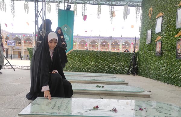 شادپیمایی بزرگداشت حضرت شاهچراغ(ع)