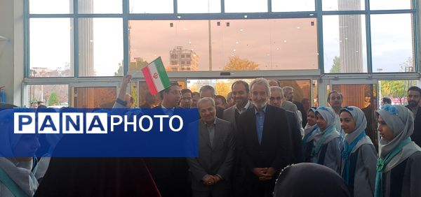 آیین نکوداشت خیر مدرسه ساز عبدالرضا وکیلی با حضور وزیر آموزش و پرورش در نیشابور 