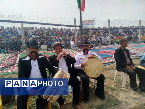 رقابت پهلوانان کشتی با چوخه در گود امام مرشد فاروج - میراثی ۴۰۰ ساله