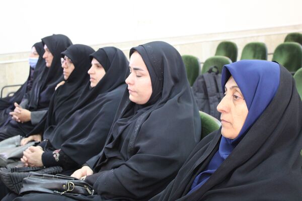 وداع ۲۴ سال خدمت صادقانه در آموزش‌ و پرورش شهرستان بن