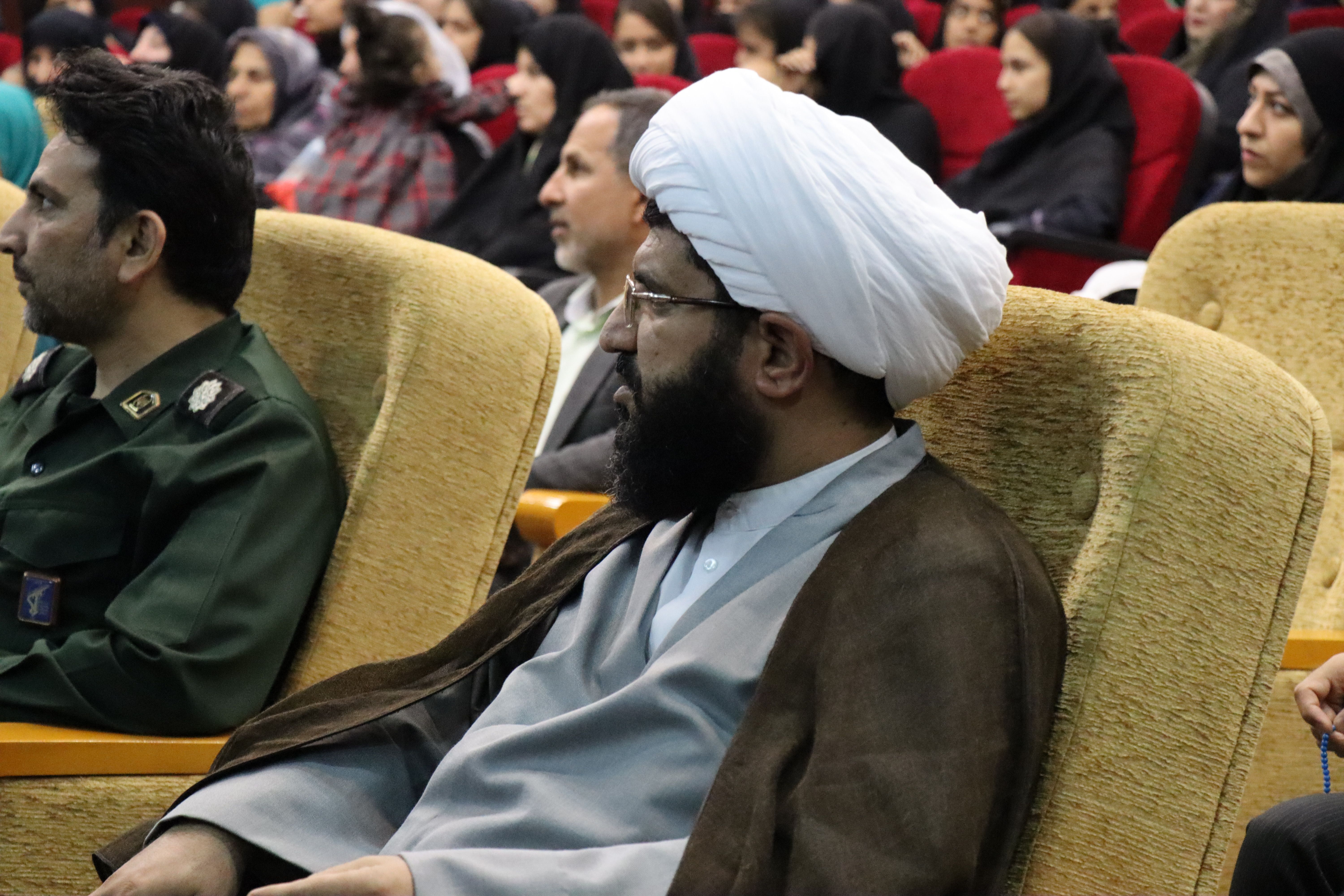 برگزاری اولین یادواره شهدای هنرمند در پاکدشت 