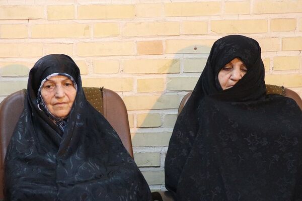 اهدا لوازم تحریر به دانش‌آموزان کم برخوردار در دبستان شهید خبره فرشچی ناحیه یک شهرری