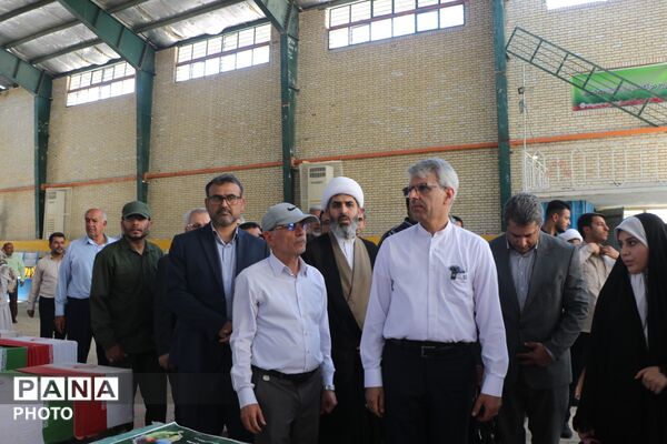 بازدید بقایی از مدرسه راهیان کوثر و سالن ورزشی در لامرد