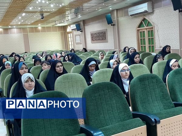 جشنواره ستارگان قرآنی در امامزاده سیدجعفر محمد یزد