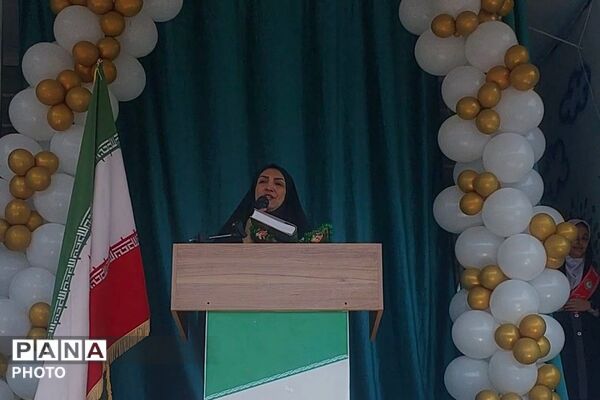 آیین افتتاحیه برنامه‌های قرآن، عترت و نماز در دبستان نجمه