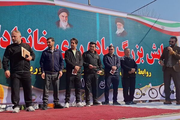  همایش بزرگ پیاده روی خانوادگی در نسیم‌شهر 