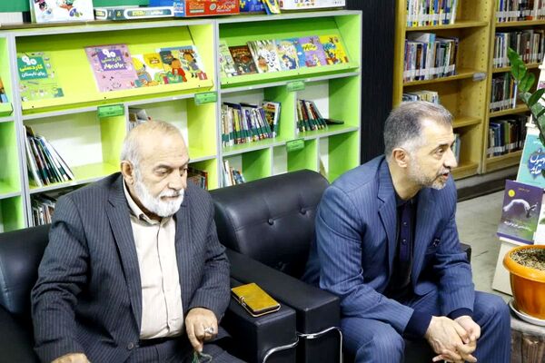 بازدید نماینده مجلس از آموزش‌وپرورش فیروزکوه و دیدار با کتابداران