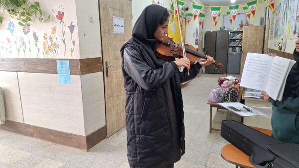 افتتاحیه هفته ماها و جشنواره فرهنگی هنری "فردا" در رشتخوار