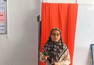 جشن ایام الله دهه فجر با حضور دختران موسسه قرآنی نور