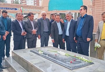 تجدید بیعت فرهنگیان استان با آرمان های شهدا