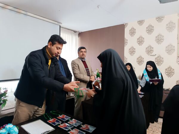  آخرین جلسه آموزش تکمیلی خبرنگاری دانش آموزان ناحیه ۳