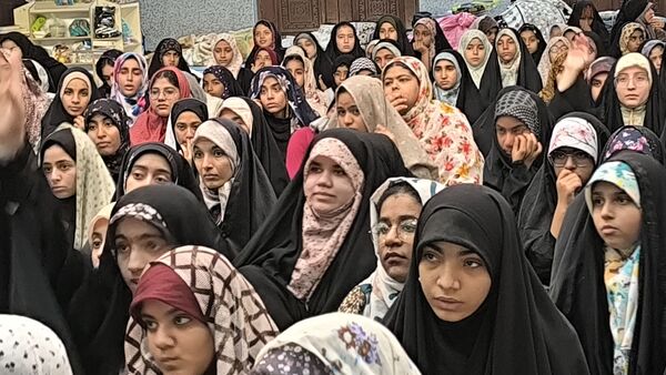 دومین روز اعتکاف در شهرستان بندرلنگه 