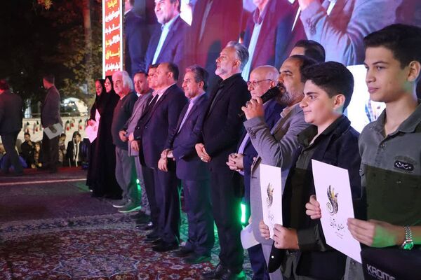 درخشش معلمان و دانش‌آموزان ورامینی در شب ششم جشنواره اقوام ایرانی