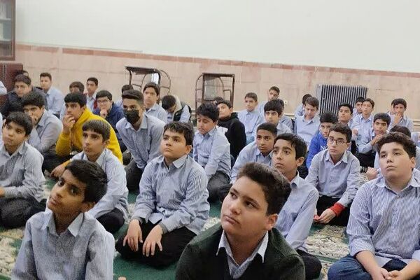 طنین «یا فاطمه(س)» در مدرسه شهید چمران